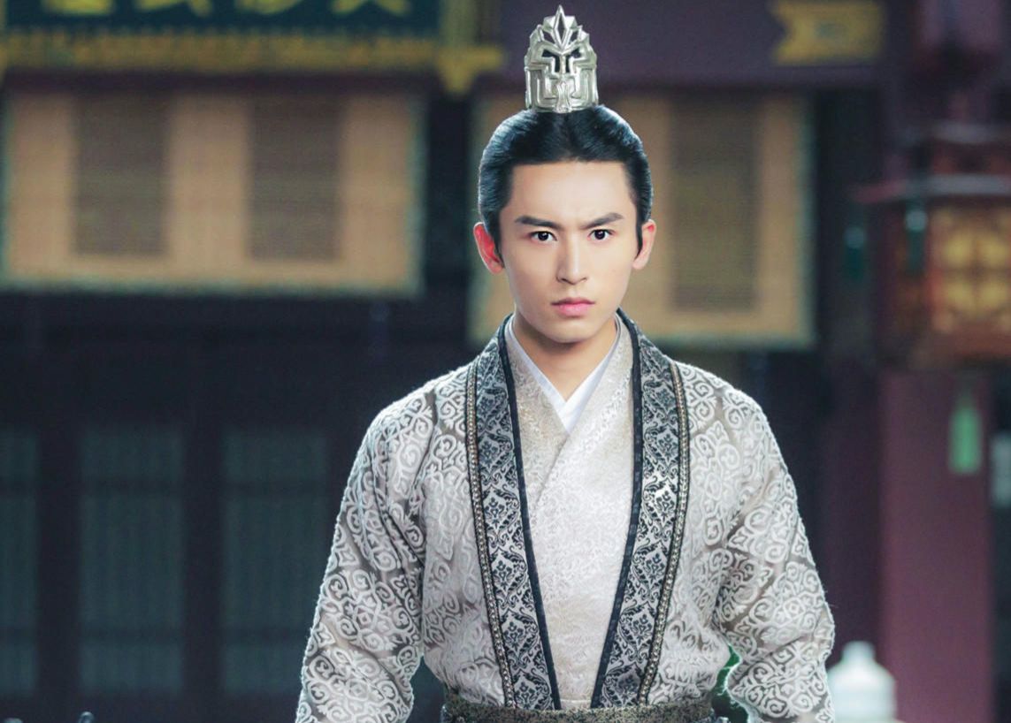 还原荆轲刺秦王的真相，一个令人啼笑皆非的历史笑话