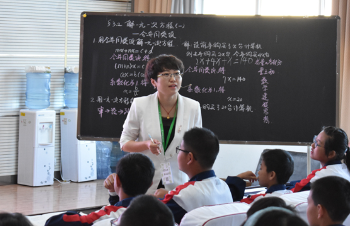 高中数学老师做高考卷子，成绩能达到145分吗？老师：不要闹了