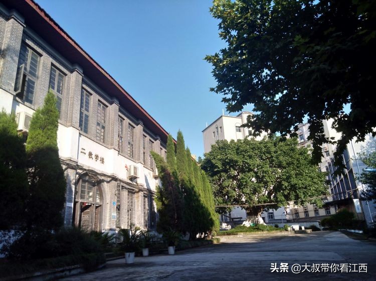 为逝去的记忆——重庆市合川师范学校掠影
