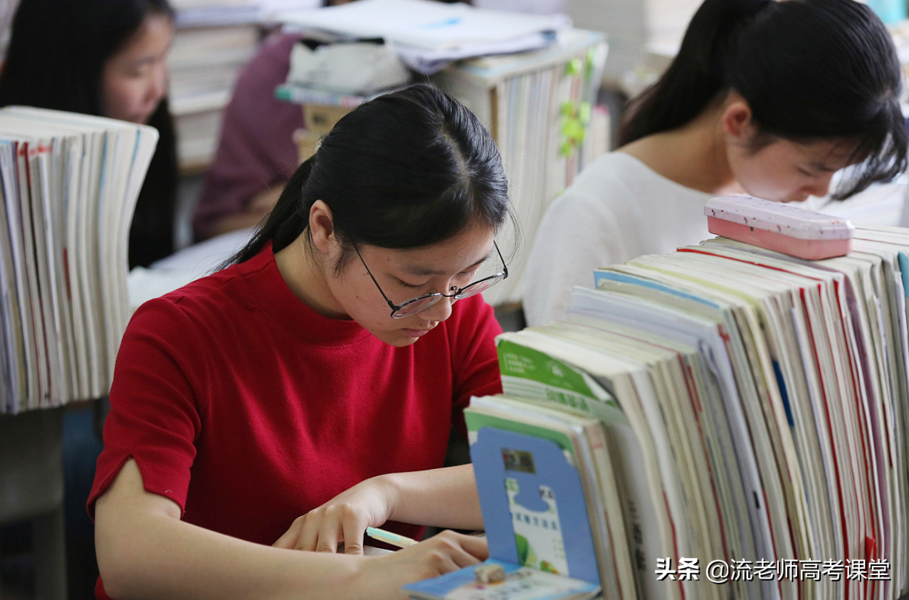 江西高考本科录取率不到45%，听老师一句劝，考上本科就去上学吧