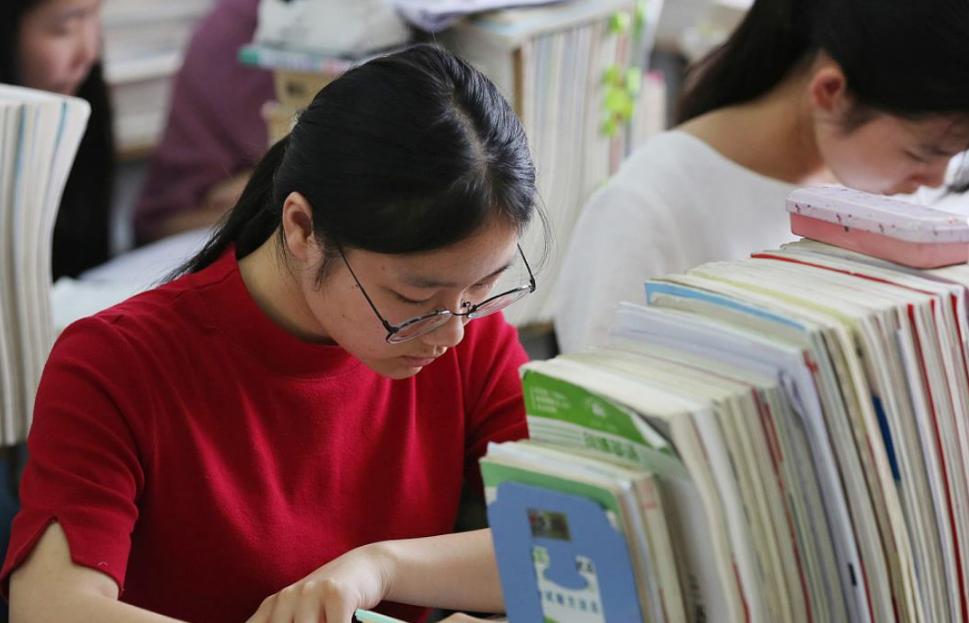 2021高考，学生想要冲刺一本大学，分数最低要求是多少？