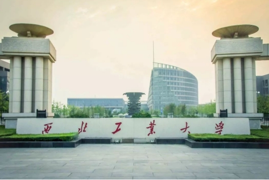 读完高中上大学，中间只隔一条街？这三所“隔壁”985你知道吗？