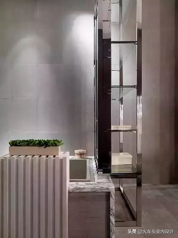 解构主义=凹造型？