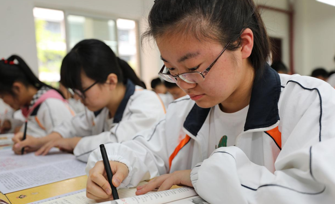 2022高考将成“最难年”？部分考生恐无缘本科，逆袭几率并不高