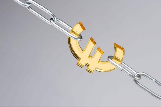 复旦经院不招学硕，而专硕学费超10万，“穷人”孩子学不起金融了