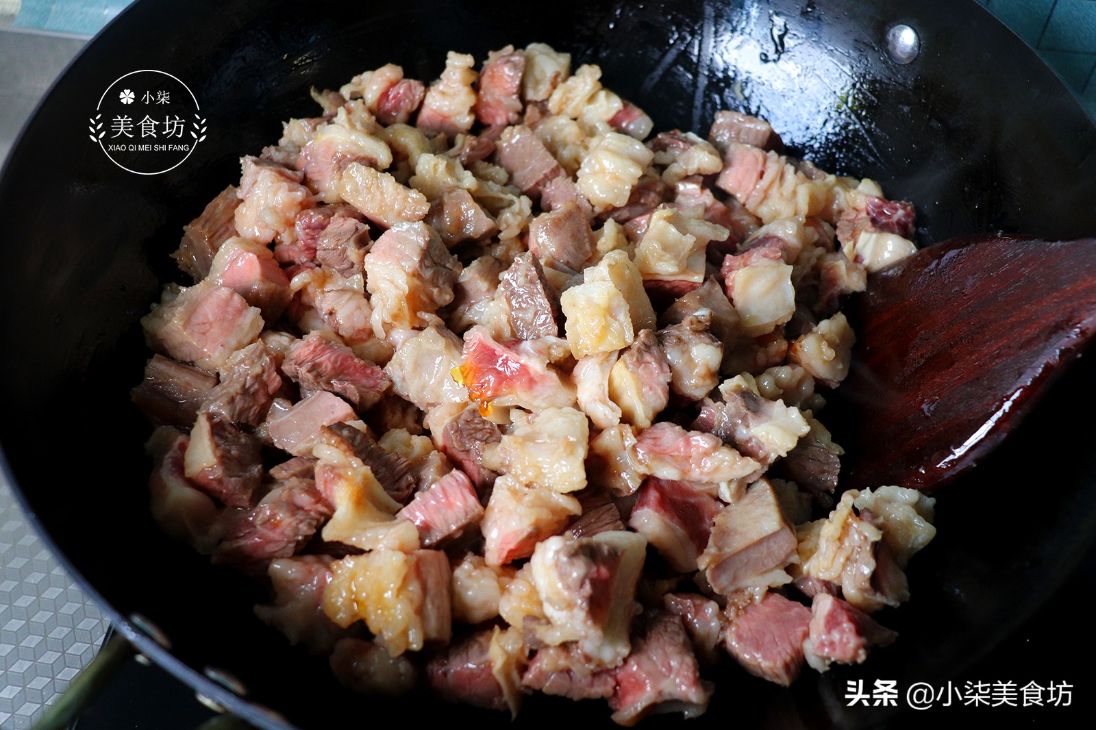 自从知道牛腩这样做，我家一周吃5次，软烂鲜香，比红烧肉还好吃