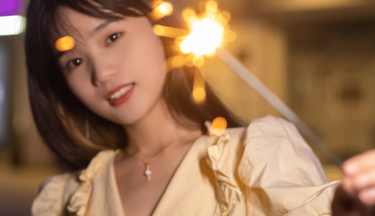 送给丈母娘的生日祝福语（岳母过生日送什么礼物好）
