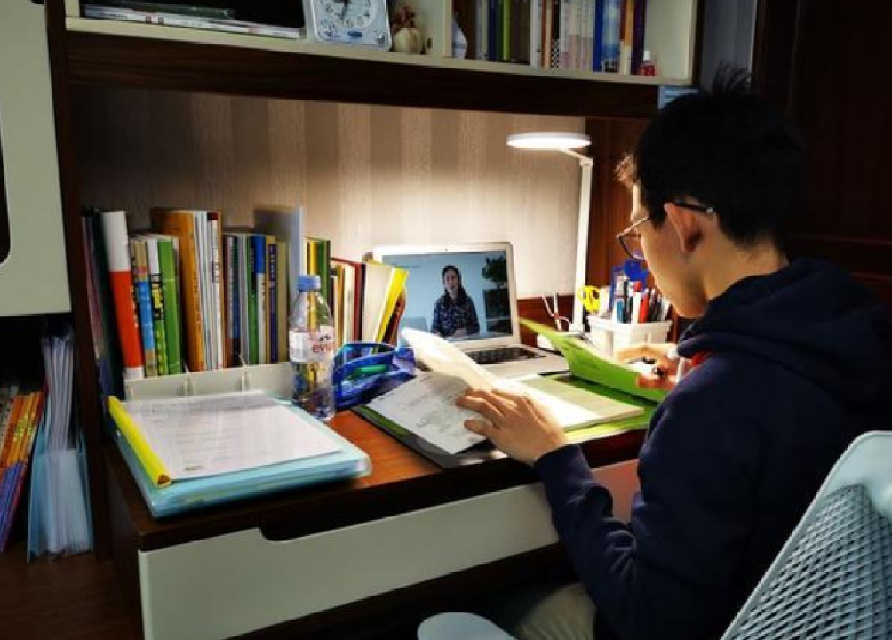 国内多位“高考状元”家庭背景公开：引一阵喧哗，都不是普通家庭