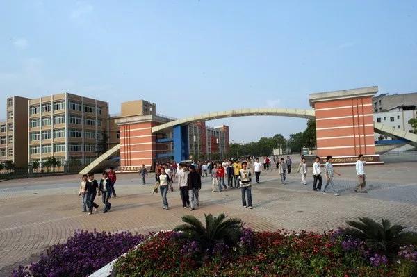 太牛了，四川这个城市五年新增9所新大学