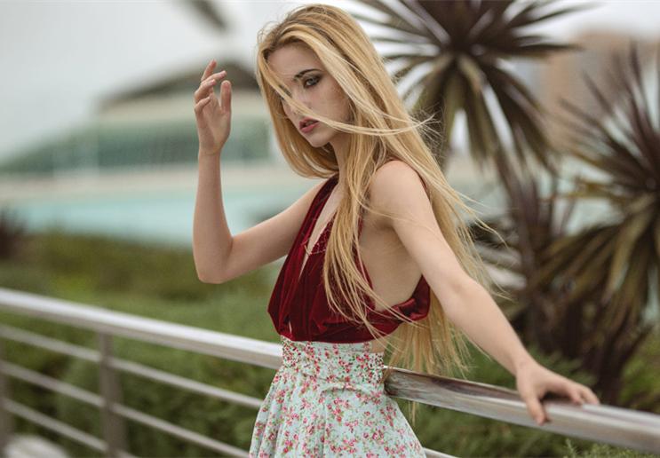 一个离婚女人的醒悟：老公出轨后，我才明白异性朋友之间没纯友谊