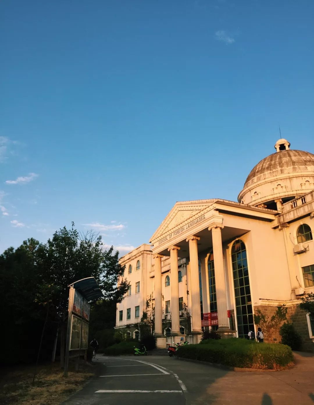 233路尽头的南昌航空大学，承包你的四年青春！