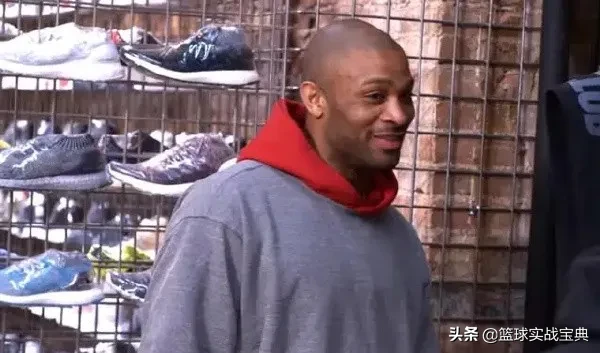 nba球星为什么脚脖子都细(建议打篮球收藏！NBA按摩师揭秘：保持膝盖和脚踝健康的5个关键)