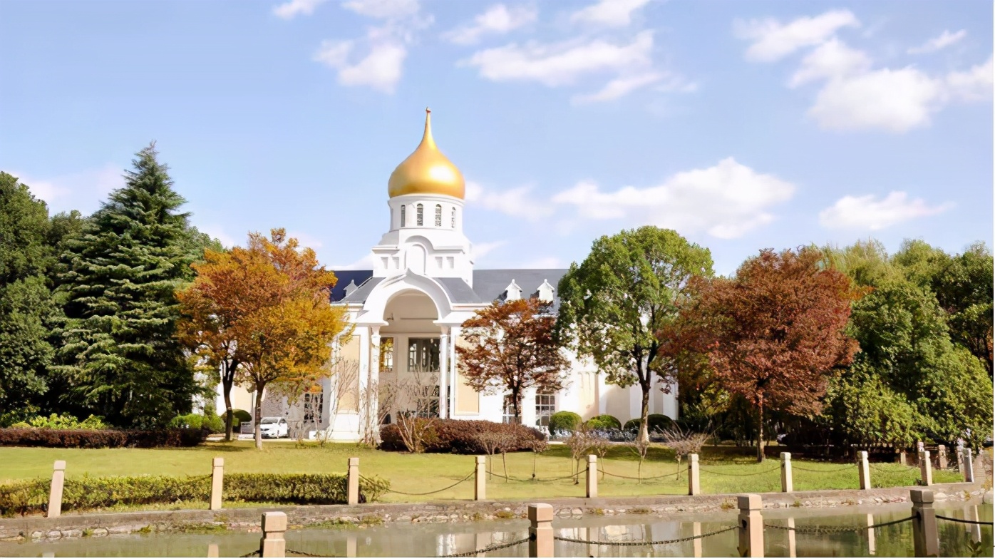 坐拥全国第一、中国首个！上海这所高校还走出央视记者、外交官等名人！