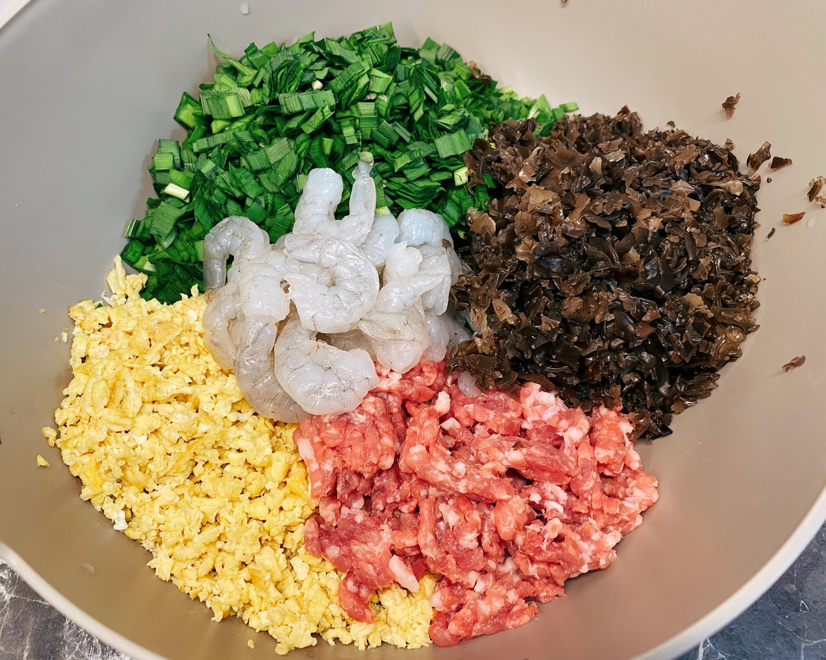 虾仁水饺怎么做好吃怎么调馅（教你5种做法鲜嫩多汁）