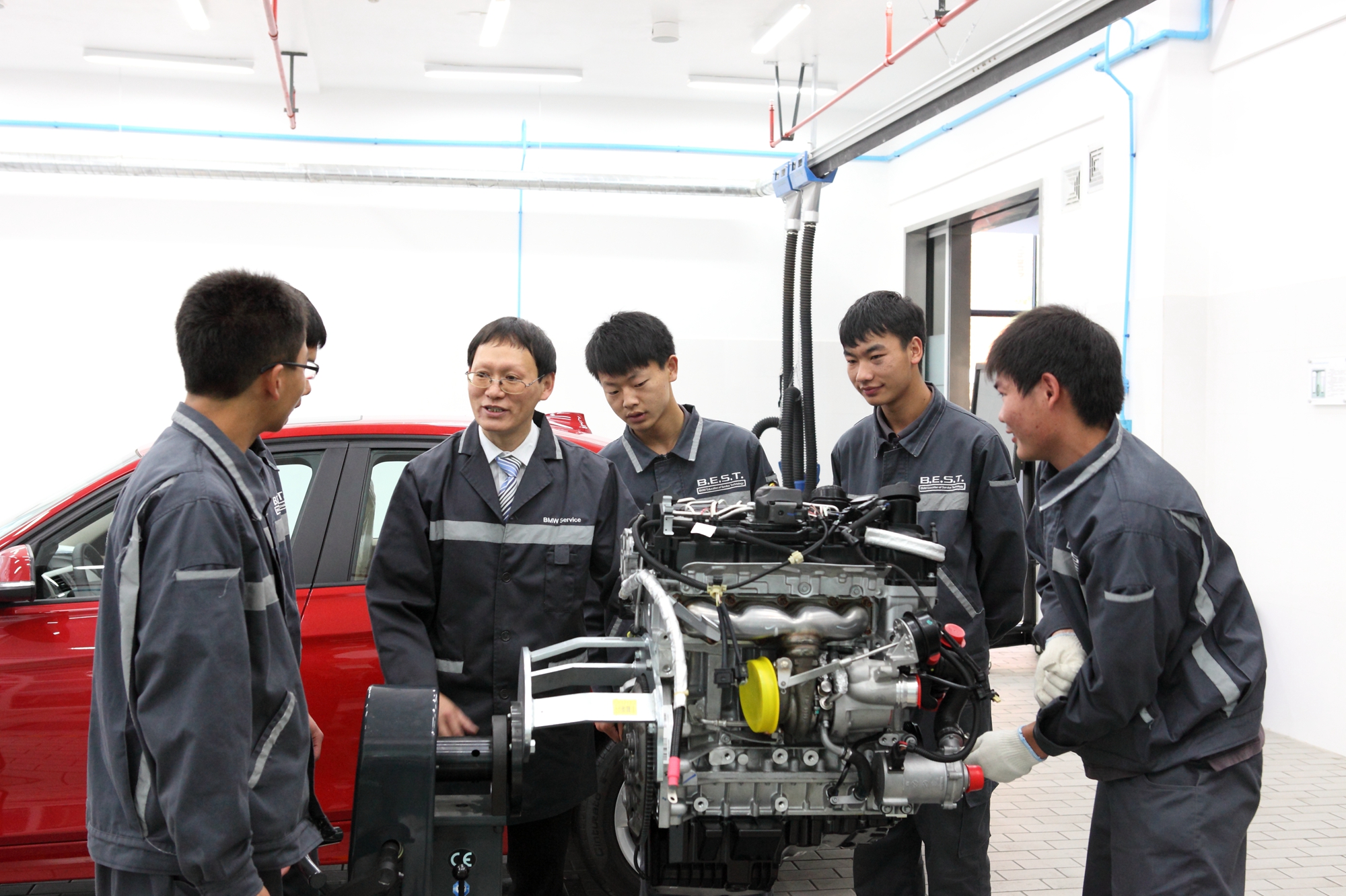 新组建不过3年，新生就扩招12倍，这什么神仙学校啊？