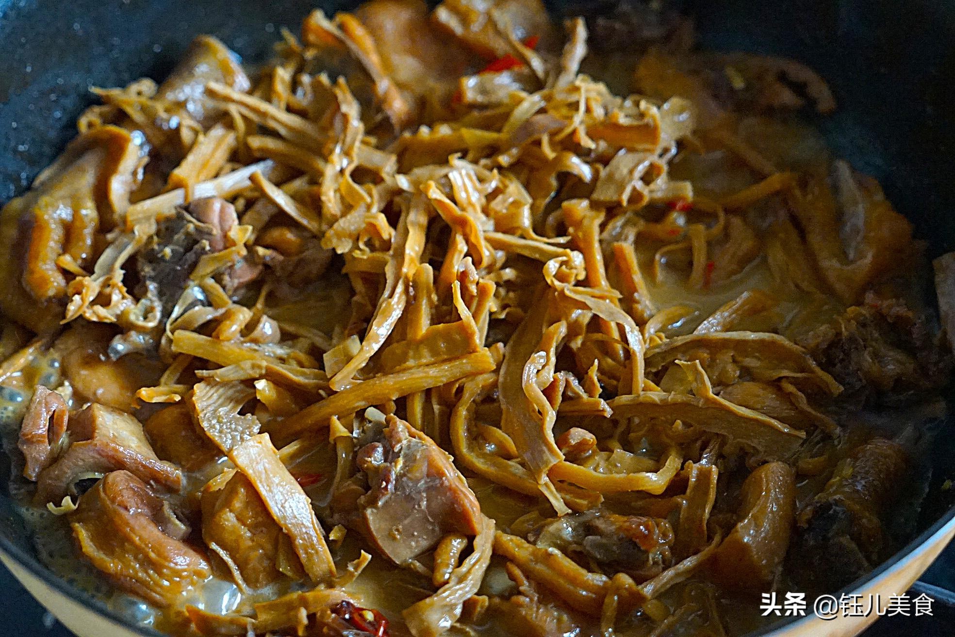 教你腊味正确做法，易熟又入味，炖上一锅不够吃，野味也没它香
