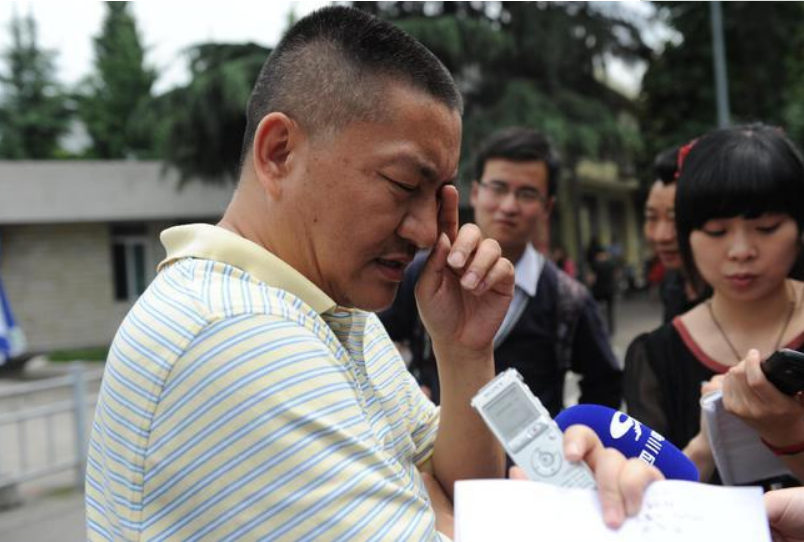 梁实2017高考（54岁高考钉子户梁实）