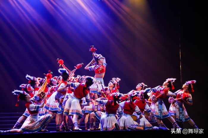 除了北舞上戏，你还能报考哪些舞蹈学校？