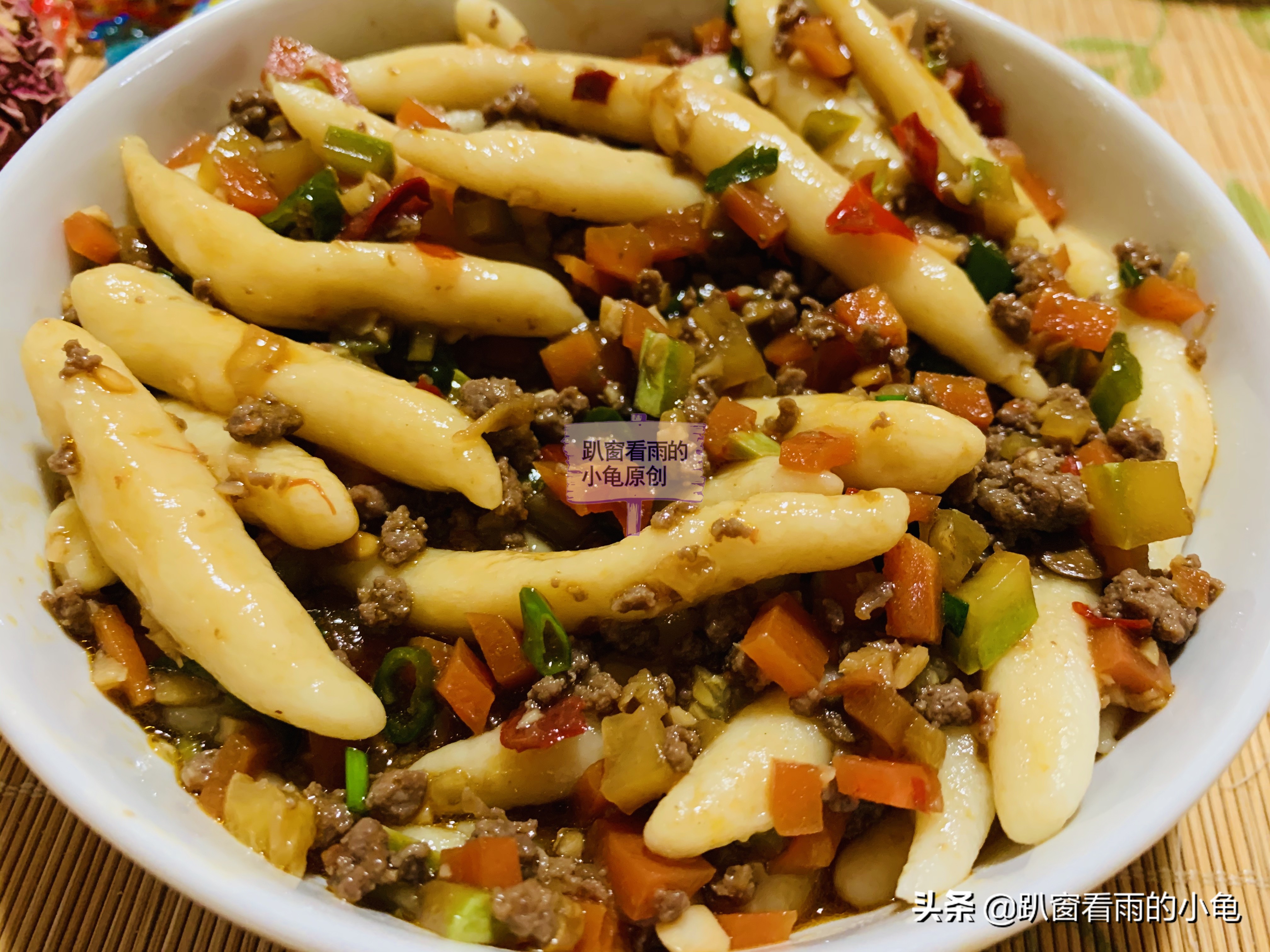 面鱼怎么做（土豆面鱼的制作方法与制作技巧）