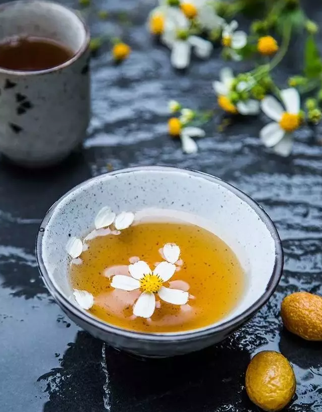 这些与茶相关的唯美句子，总有一句打动你心