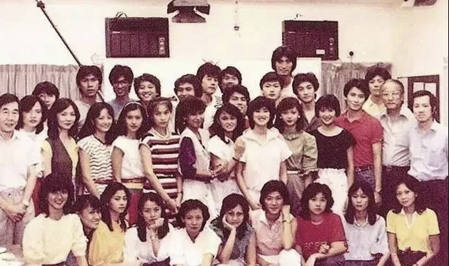 “四大癫王”蓝洁瑛：20岁出道，21岁演梁朝伟老婆，55岁逝于厕所