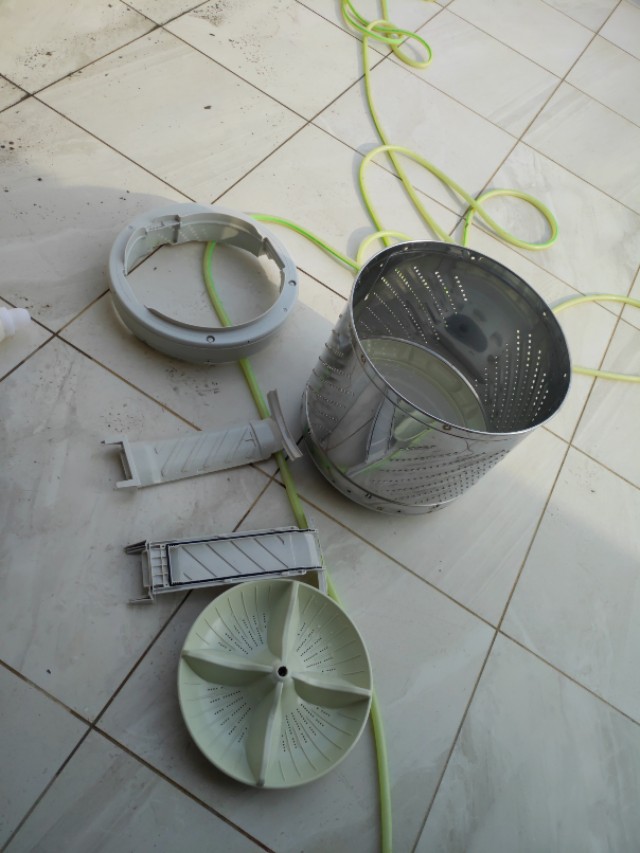 陽江抽油煙機,熱水器安裝,油煙機,電熱水器,空調維修,清洗。