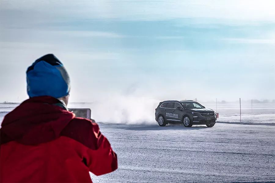 29.99万起，定位中大型SUV，试驾别克昂科旗