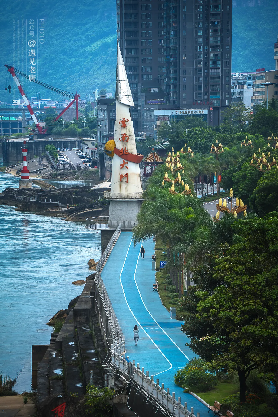 虽是云南人，却说着一口流利的四川话——云南北大门水富