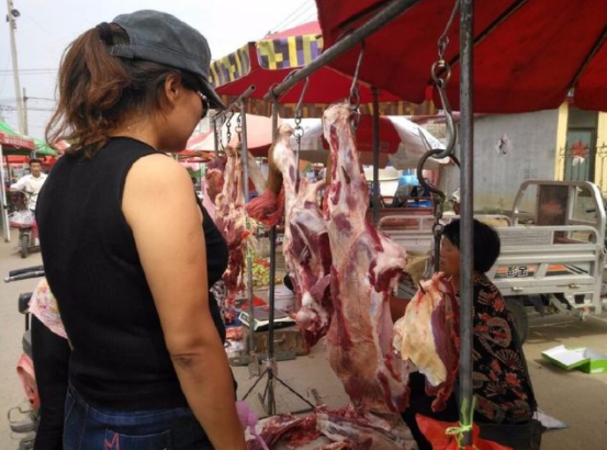 广州牛肉60元，北方牛肉40元，除了活牛差价，还因消费习惯不同