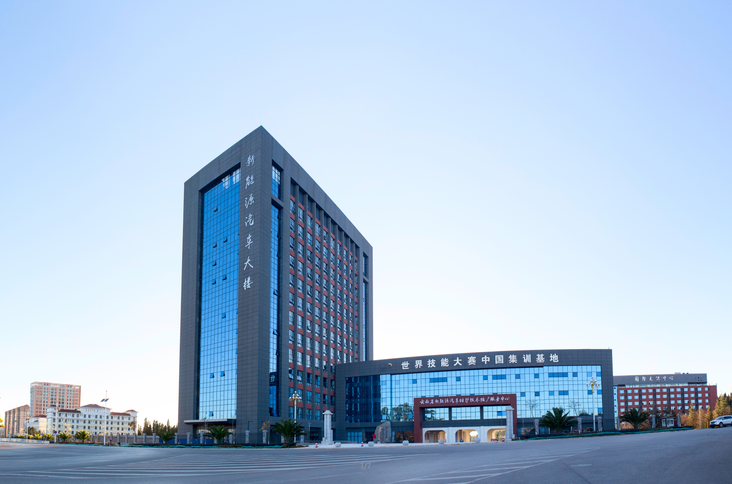 新组建不过3年，新生就扩招12倍，这什么神仙学校啊？