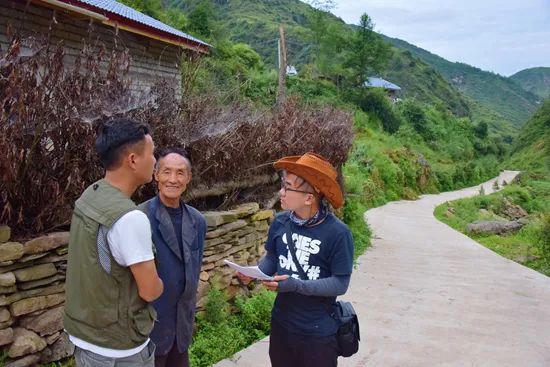 他来自四川大凉山深处，因贫困差点辍学，如今自主创业斩获金奖