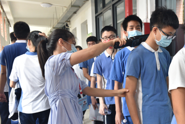 高考结束“试卷”去哪了？为啥不让考生看？真实原因你可能不信