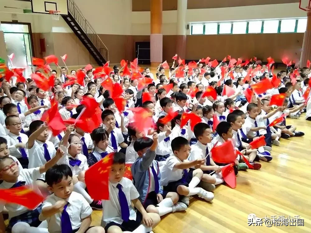 八一八上海小朋友的校服，哪所学校才是魔都颜值Top 1？