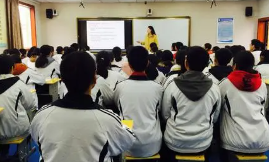 英语四级和高考英语差异在哪？学长来帮大一新生分析一下