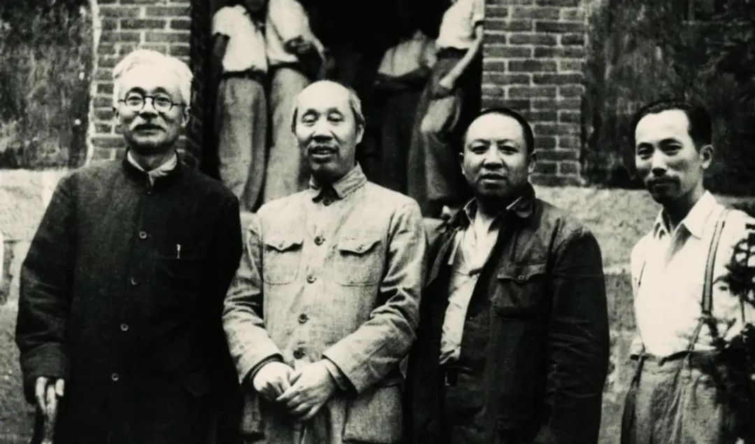 致敬为建党作出杰出贡献的武大人！13位一大代表，5位武大校友