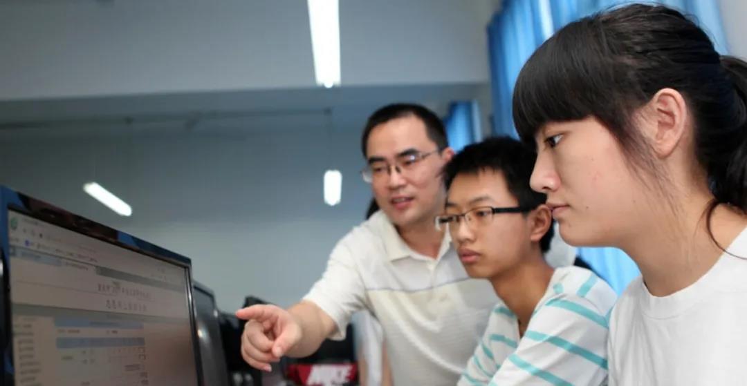 648分被西财录取，专业方向明确如何“冲、稳、保”？