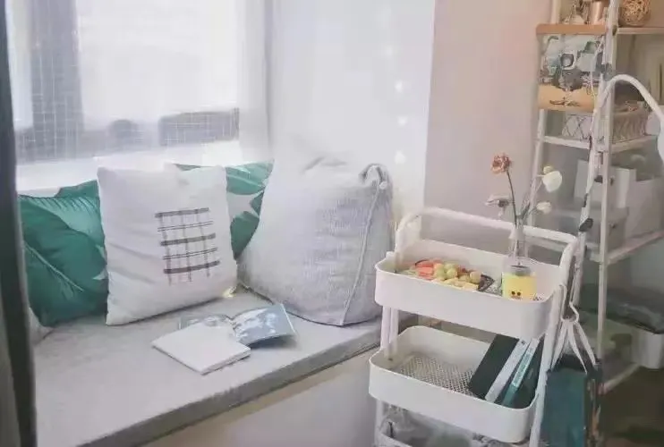飘窗别再用来堆杂物,学学这样设计,实用又高级