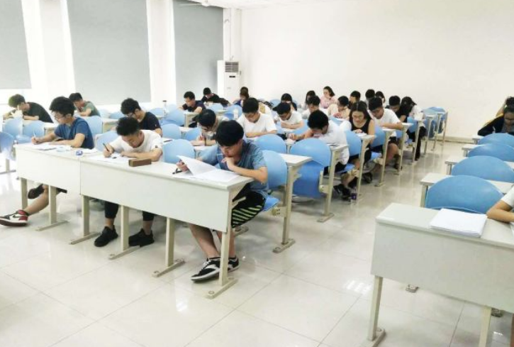 英语四六级哪家强？高校平均分排行榜说出真相，这次北大完胜清华