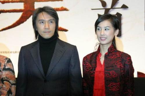 14年前，黄圣依为何不惜前途，也要花六百万与周星驰打官司？
