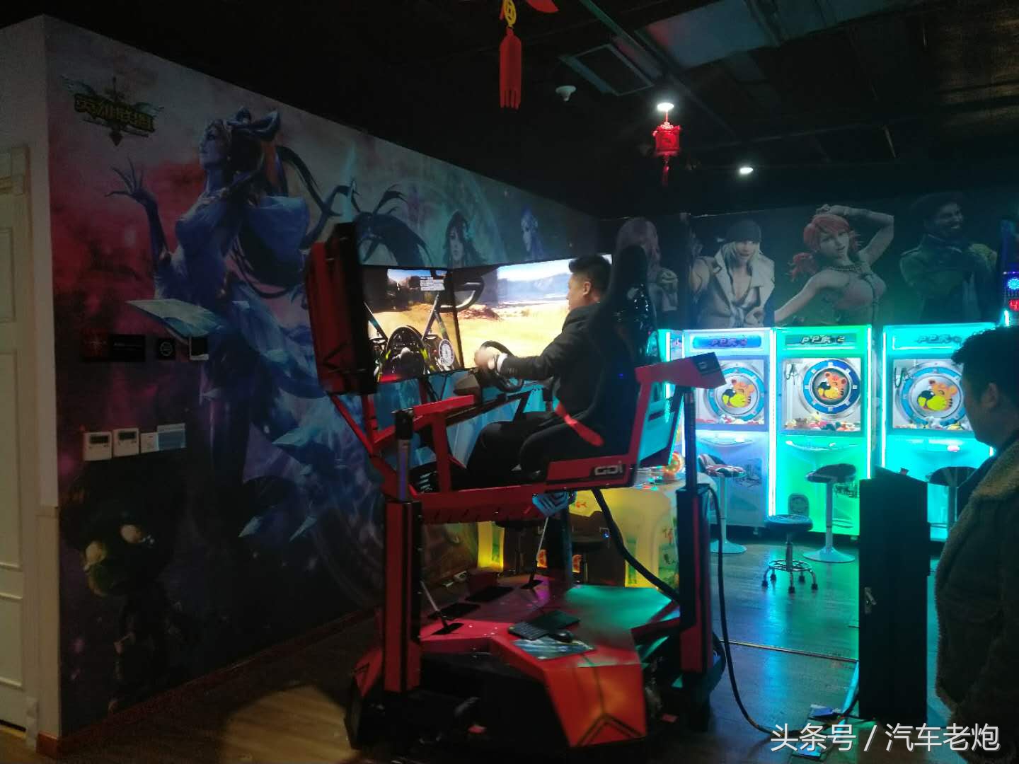 和想象的不一样！汽车老炮全方位体验奥迪4S店
