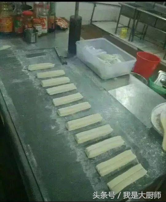 香酥无铝脆皮油条做法与配方.学会了轻松开早餐店