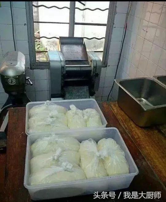 香酥无铝脆皮油条做法与配方.学会了轻松开早餐店