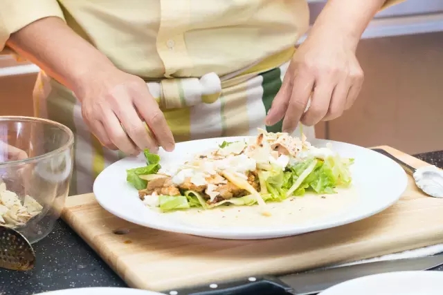 吃点不一样的！教你在家如何做出色香味俱全的土耳其沙威玛