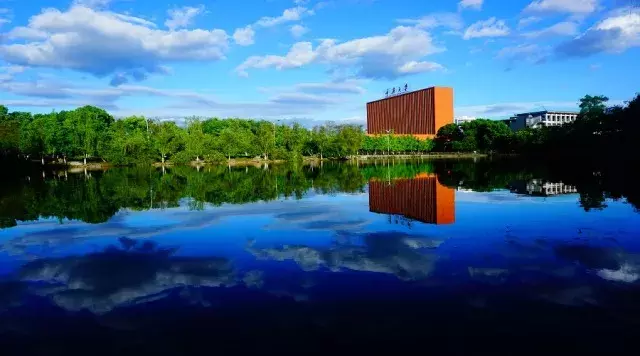 重庆大学地址（重庆大学2018年自主招生简章）