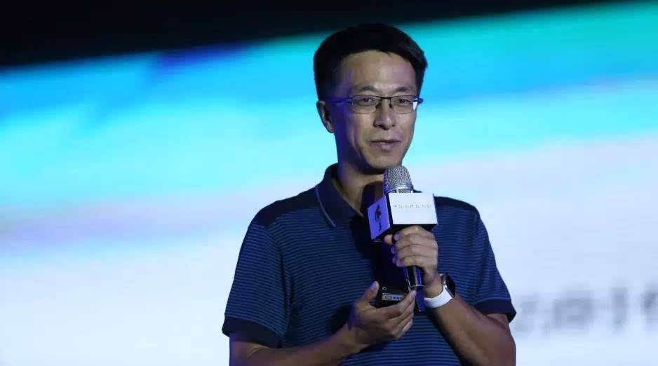 美团打车已获北京牌照或3月底上线;阿里京东或最快6月回A股丨早报