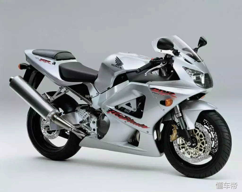 本田919摩托车价格为什么本田cbr1000rr被称为情怀之车