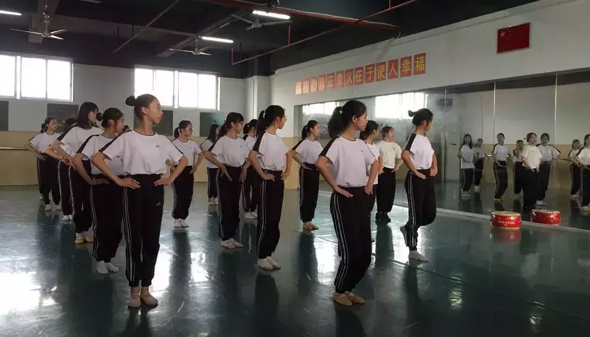 过万人涌进南实、石门校园开放日！小升初面谈技巧戳→