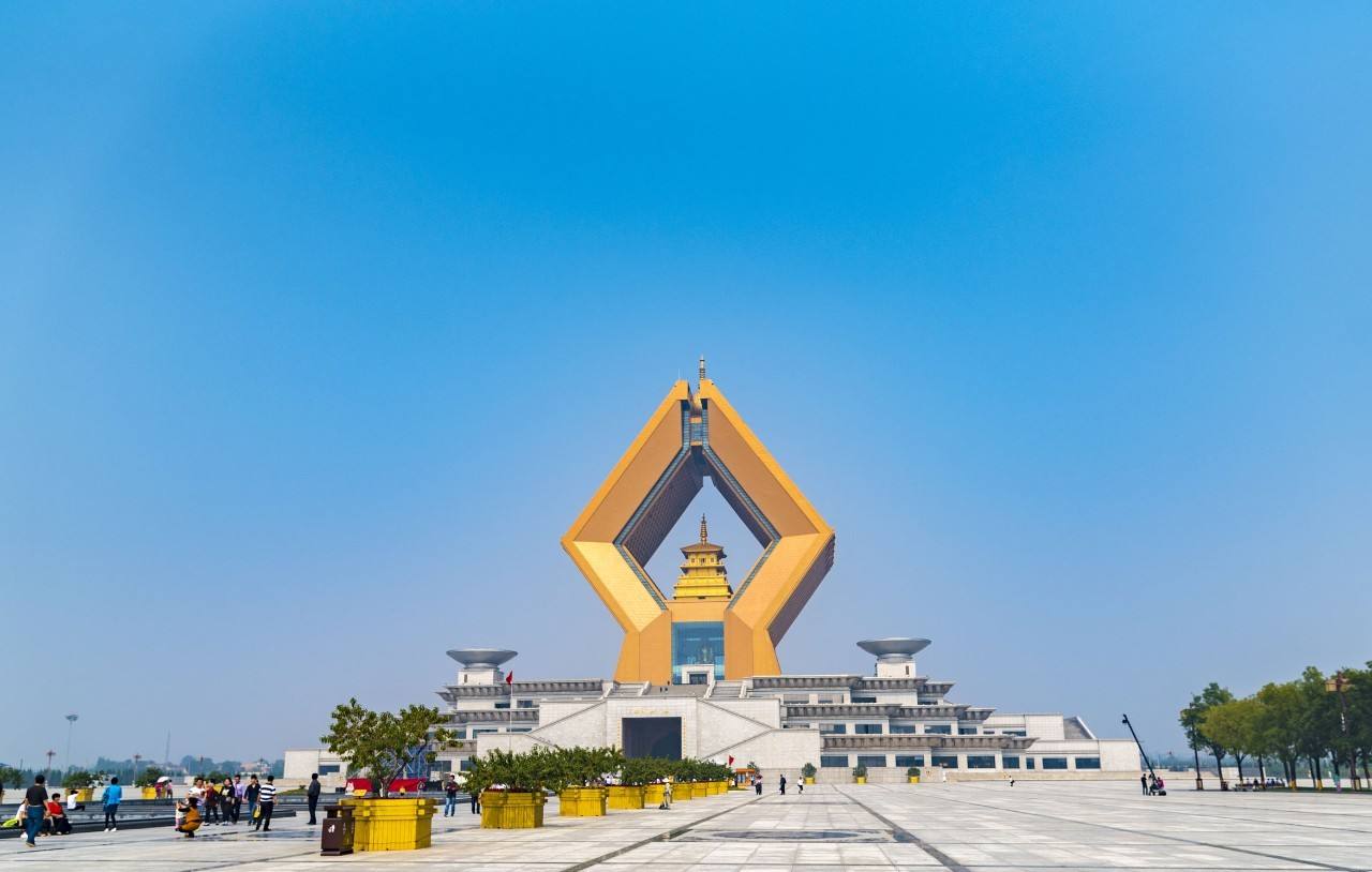 陕西十大著名寺庙排行榜，原来香火最旺的寺庙是这些