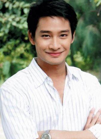 泰国的男神在这里。我总是有你的菜。是马里奥还是巨龙。