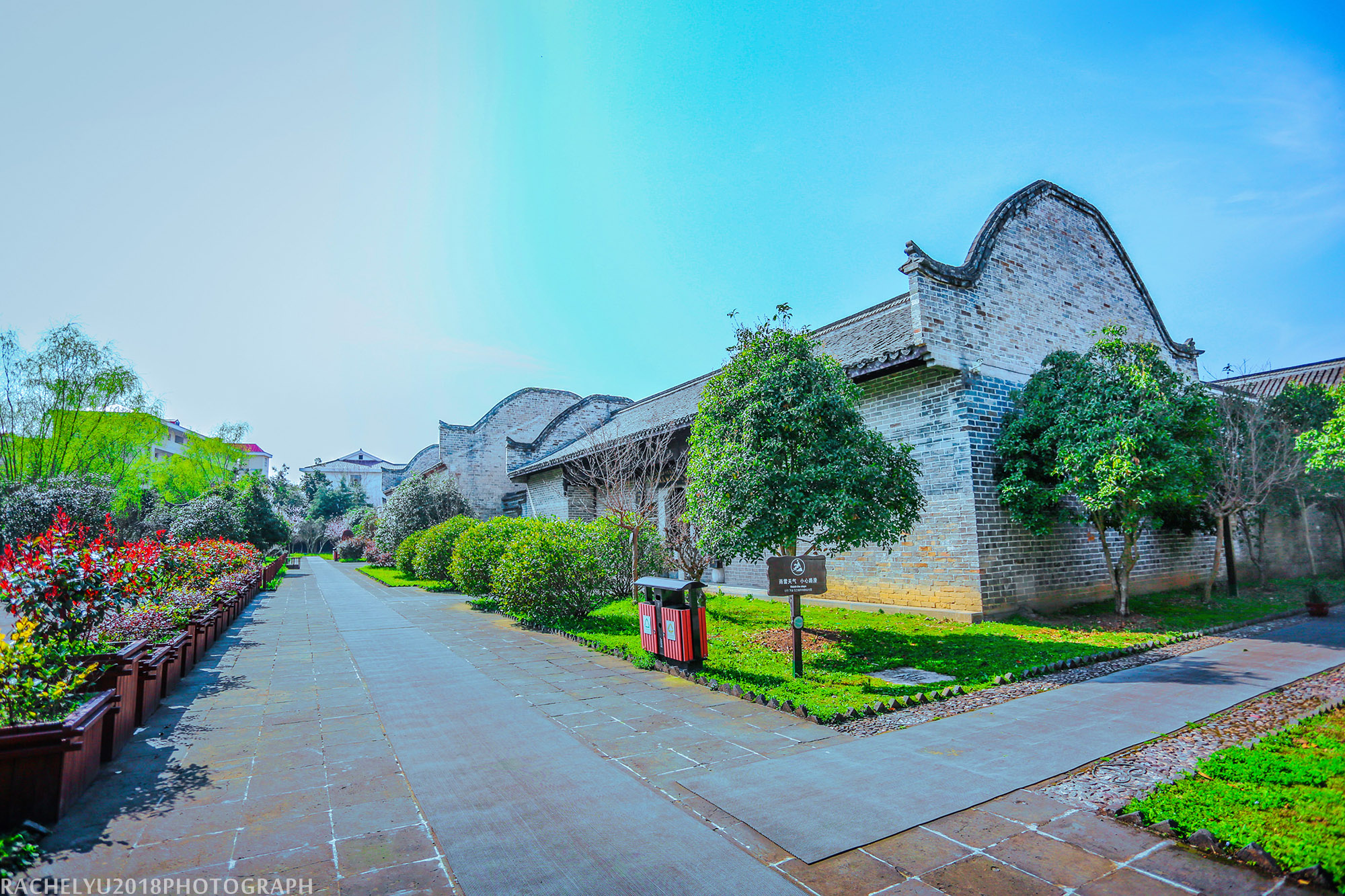 号称“世界高考工厂”的小镇，一本率高达90%，也不乏动人的美景